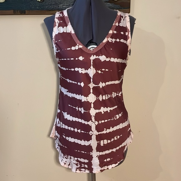 Young Fabulous and Broke Tye-Dye like Tank Top Blouse Size Medium - Picture 11 of 15